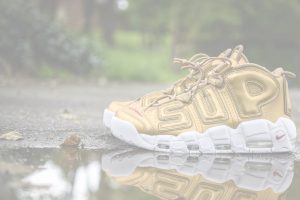 testimonials-parallax